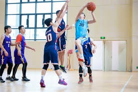 篮球场上常见的五个错误判断